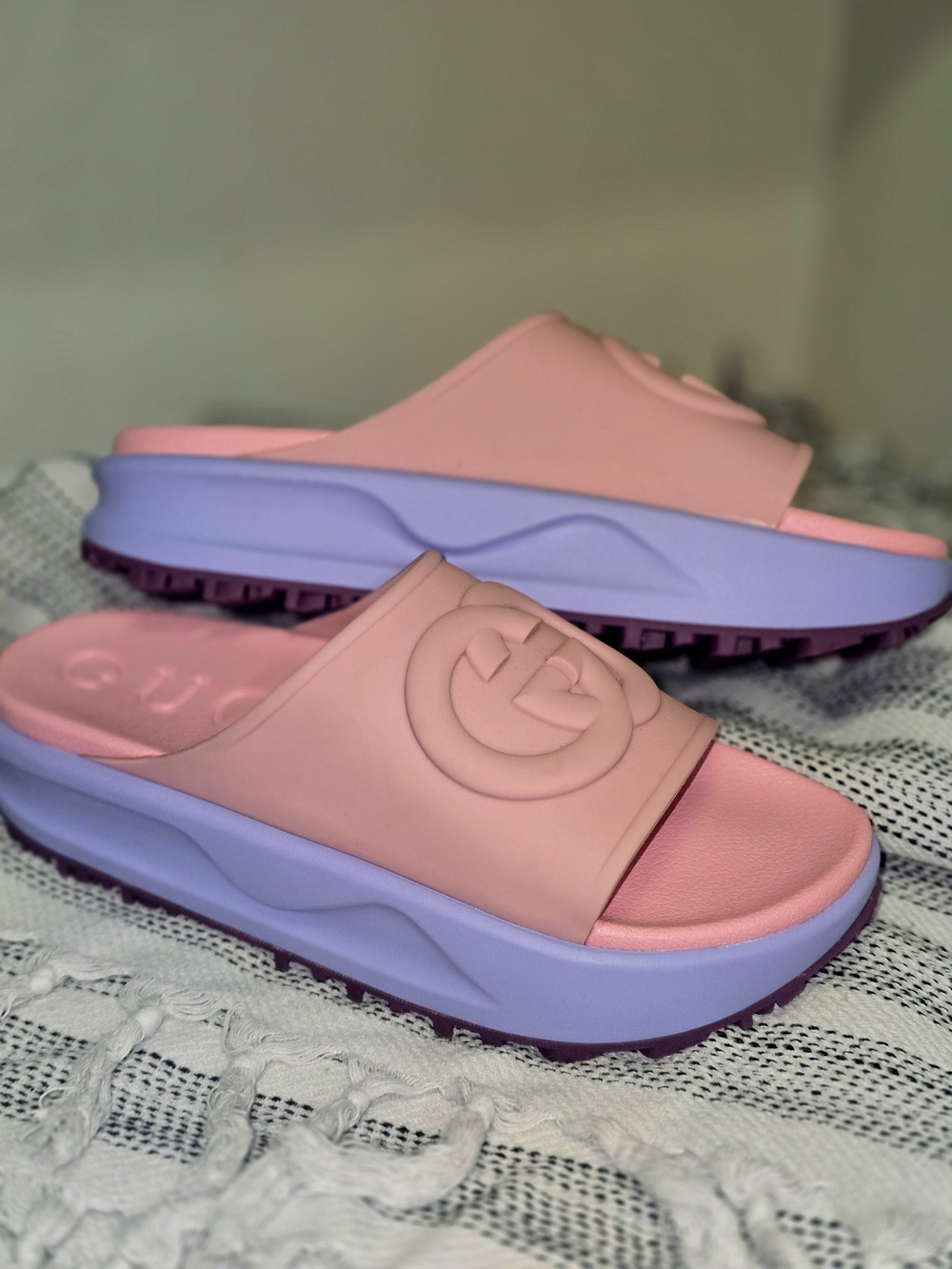 Gucci Platform Logo Slides - Picture 3 of 5